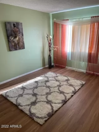 Photo #4: 6433199 Listing