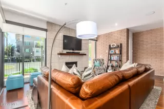 Photo #2: 6433630 Listing