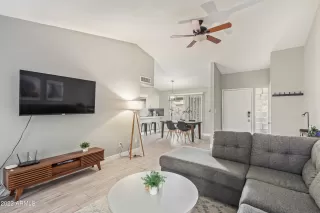 Photo #5: 6433646 Listing 