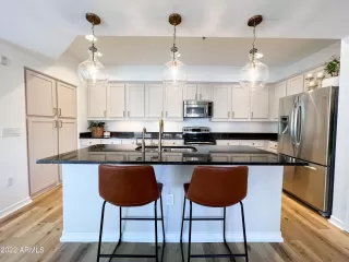 Photo #4: 6433685 Listing