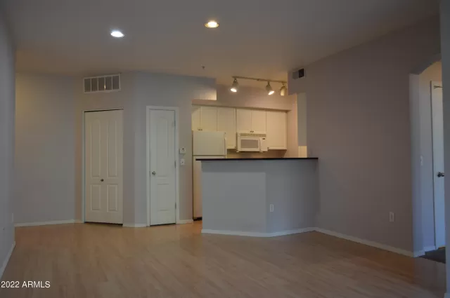 MLS: 6433747 Condo For Sale