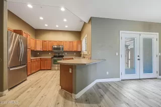 Photo #5: 6433749 Listing