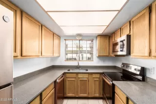 Photo #5: 6433986 Listing