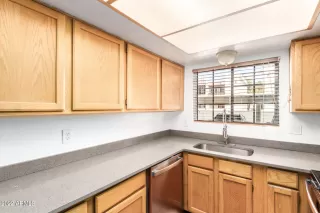 Photo #6: 6433986 Listing
