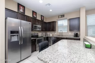 Photo #6: 6434057 Listing 