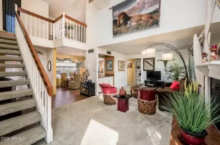 Photo #3: 6434075 Listing