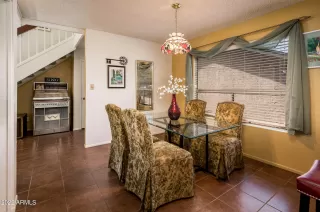 Photo #6: 6434075 Listing