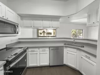 Photo #5: 6434099 Listing 