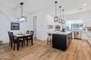 Photo #3: 6434119 Listing