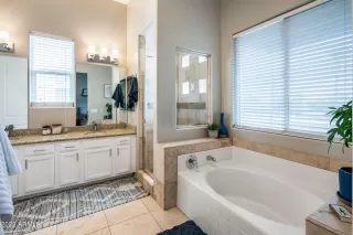 Photo #2: 6434140 Listing