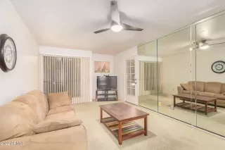 Photo #4: 6434223 Listing