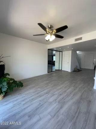 Photo #2: 6434227 Listing 