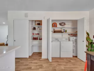 Photo #6: 6434235 Listing