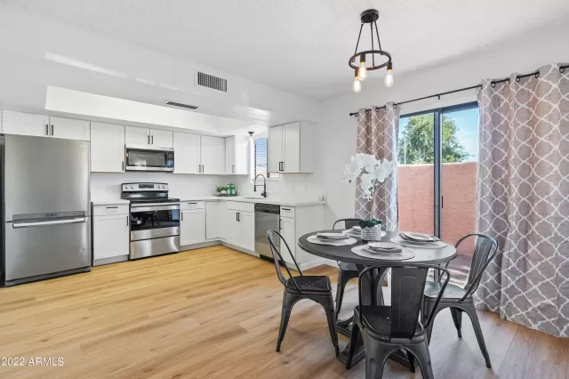 MLS: 6434268 Condo For Sale