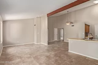 Photo #6: 6434274 Listing