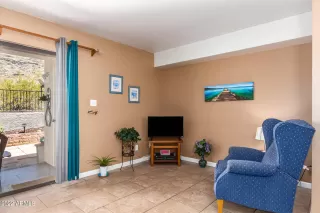 Photo #4: 6434373 Listing