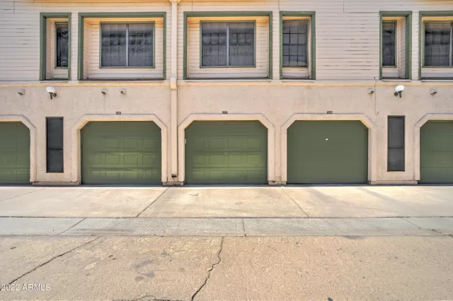 MLS: 6434590 Condo For Sale