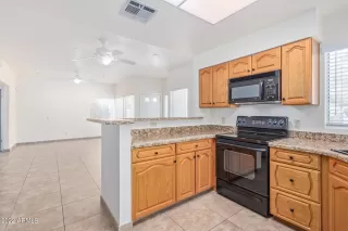 Photo #3: 6434662 Listing