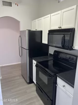 Photo #3: 6434797 Listing 