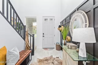 Photo #2: 6434923 Listing