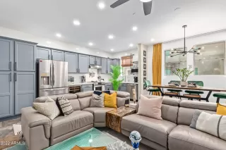 Photo #4: 6434923 Listing