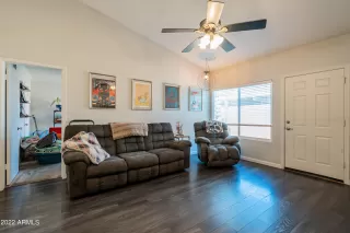 Photo #5: 6434944 Listing 