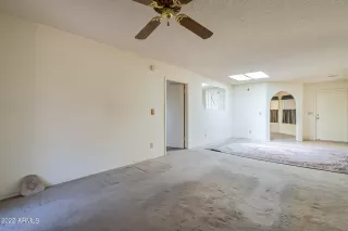 Photo #6: 6435080 Listing