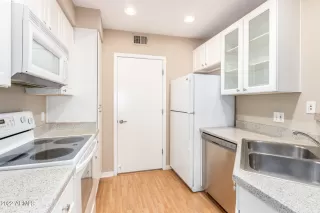 Photo #2: 6435334 Listing