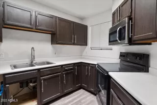 Photo #6: 6435354 Listing