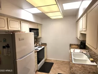 Photo #3: 6435535 Listing 