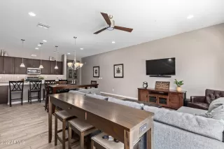 Photo #6: 6435636 Listing