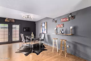 Photo #2: 6436122 Listing