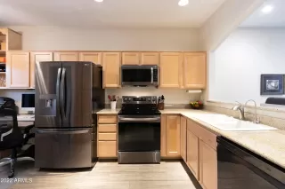 Photo #6: 6436142 Listing