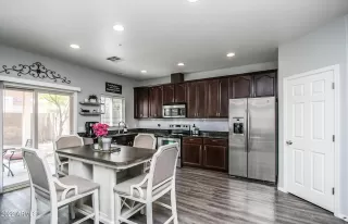 Photo #2: 6436246 Listing 