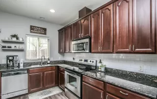 Photo #5: 6436246 Listing 