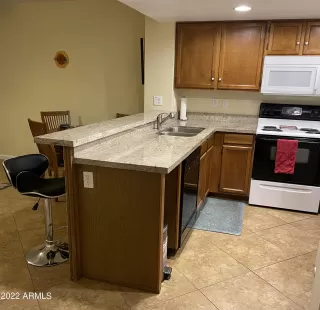 Photo #5: 6436286 Listing