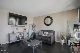 Photo #3: 6436506 Listing 