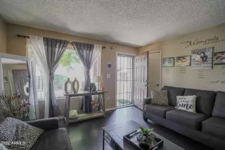 Photo #5: 6436506 Listing 