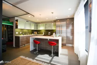 Photo #2: 6436514 Listing 