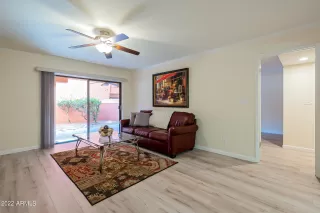 Photo #2: 6436556 Listing