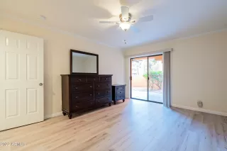 Photo #4: 6436556 Listing