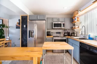 Photo #6: 6437068 Listing 