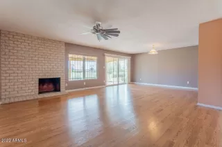 Photo #5: 6437075 Listing