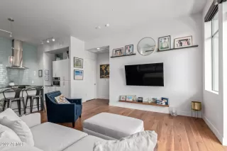 Photo #5: 6437076 Listing