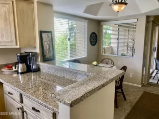 Photo #4: 6437097 Listing