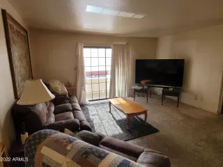 Photo #6: 6437140 Listing