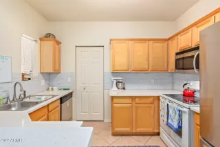 Photo #4: 6437299 Listing