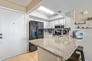 Photo #3: 6437655 Listing