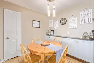 Photo #5: 6437655 Listing