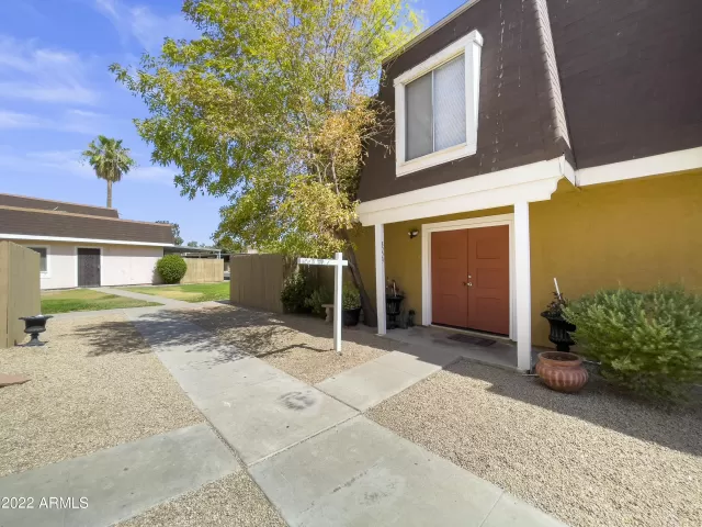 MLS: 6437705 Condo For Sale